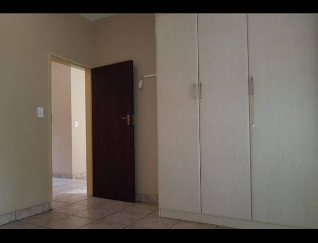 2 BEDROOM APARTMENT FOR SALE IN DASSIE RAND